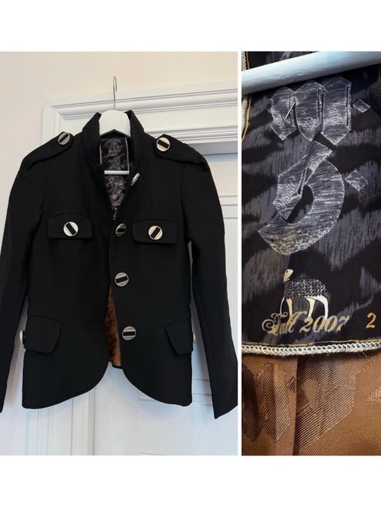 L.A.M.B. Jackets & Blazers - L.A.M.B. GWEN STEFANI WOOL BLAZER RARE STYLE 2007 SIZE 2 FLAWLESS $450 RETAIL
